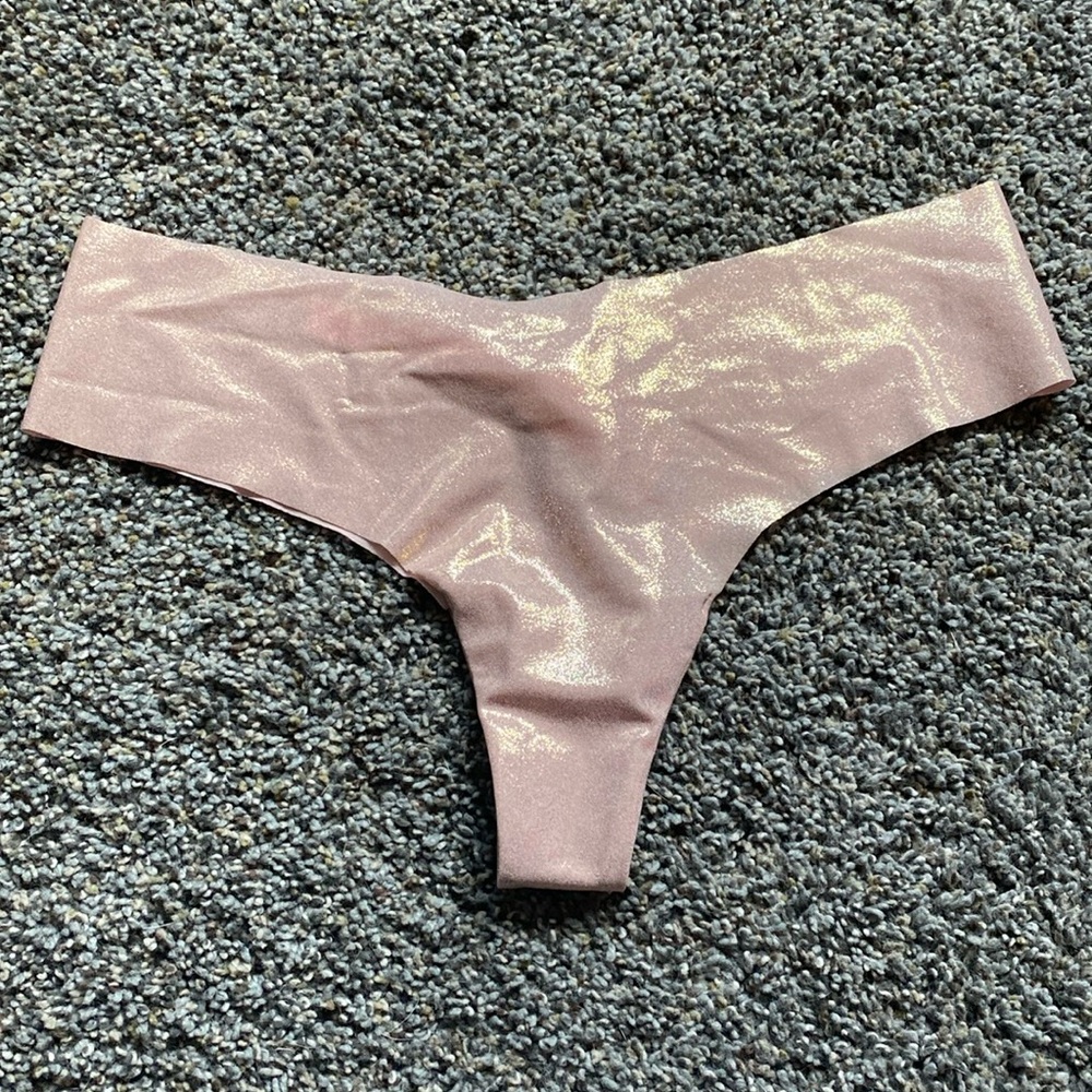 PINK Thong/String